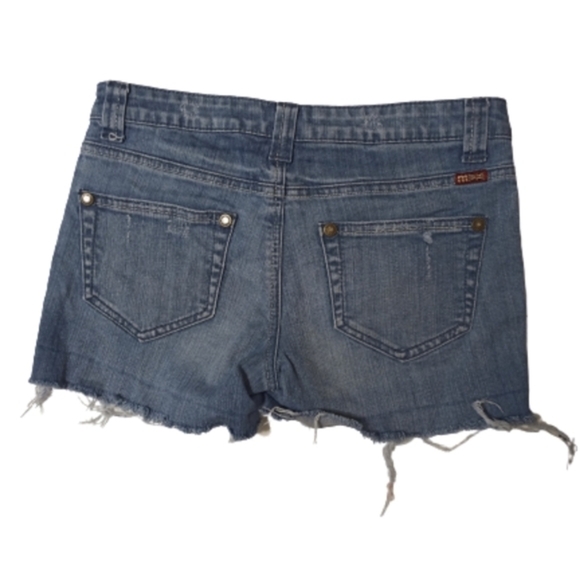 Makers of True Originals Shorts - Picture 2 of 7